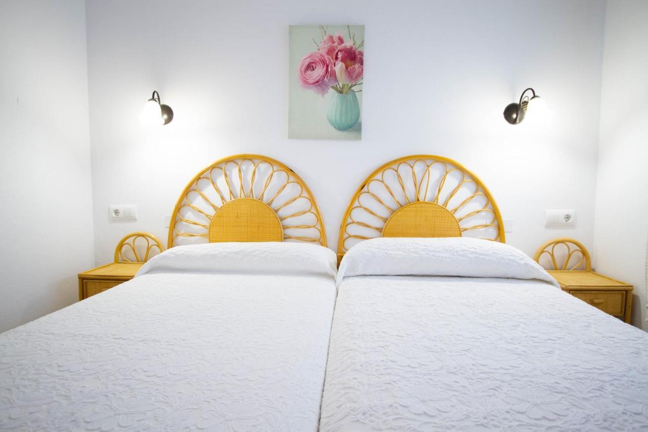 Apartamentos Turisticos Trajano Bolonia Extérieur photo