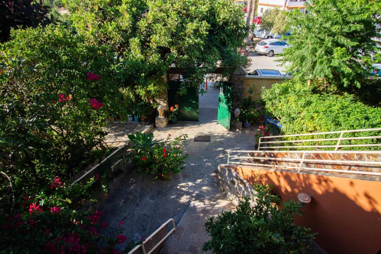 Apartamentos Turisticos Trajano Bolonia Extérieur photo