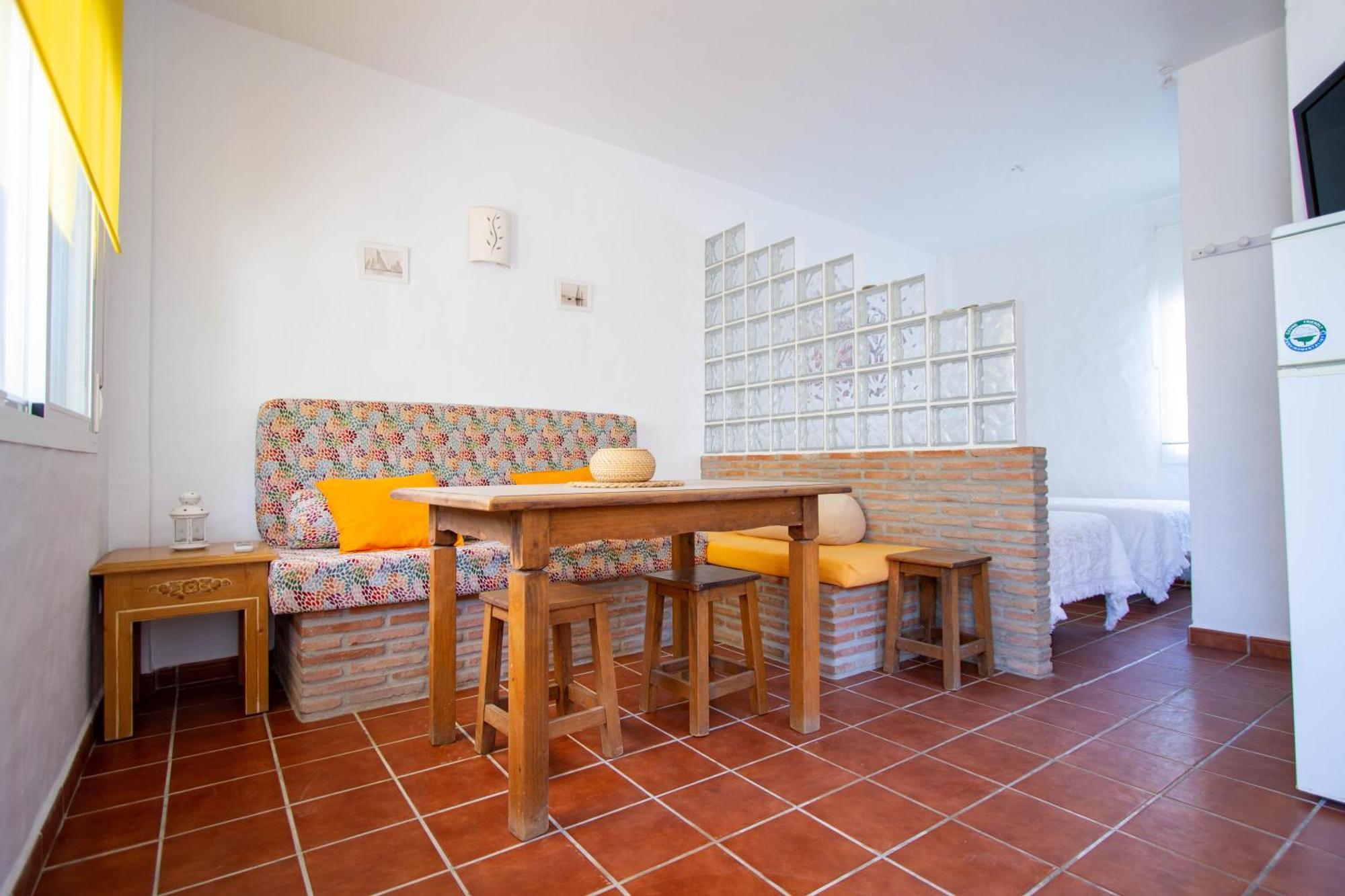 Apartamentos Turisticos Trajano Bolonia Extérieur photo